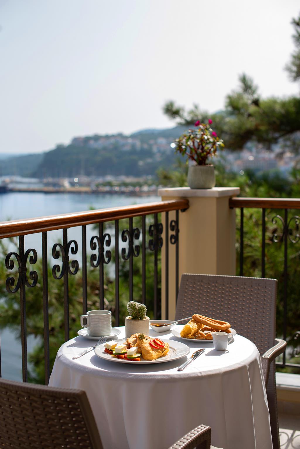 Pylos Hotel | Karalis Beach Hotel in Pylos | Pylos